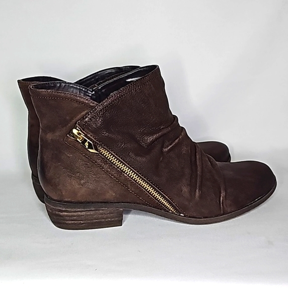 FERGIE ▪︎ MILESTONE BROWN BOOTIES ▪︎ SIZE 8.5 - Picture 5 of 12